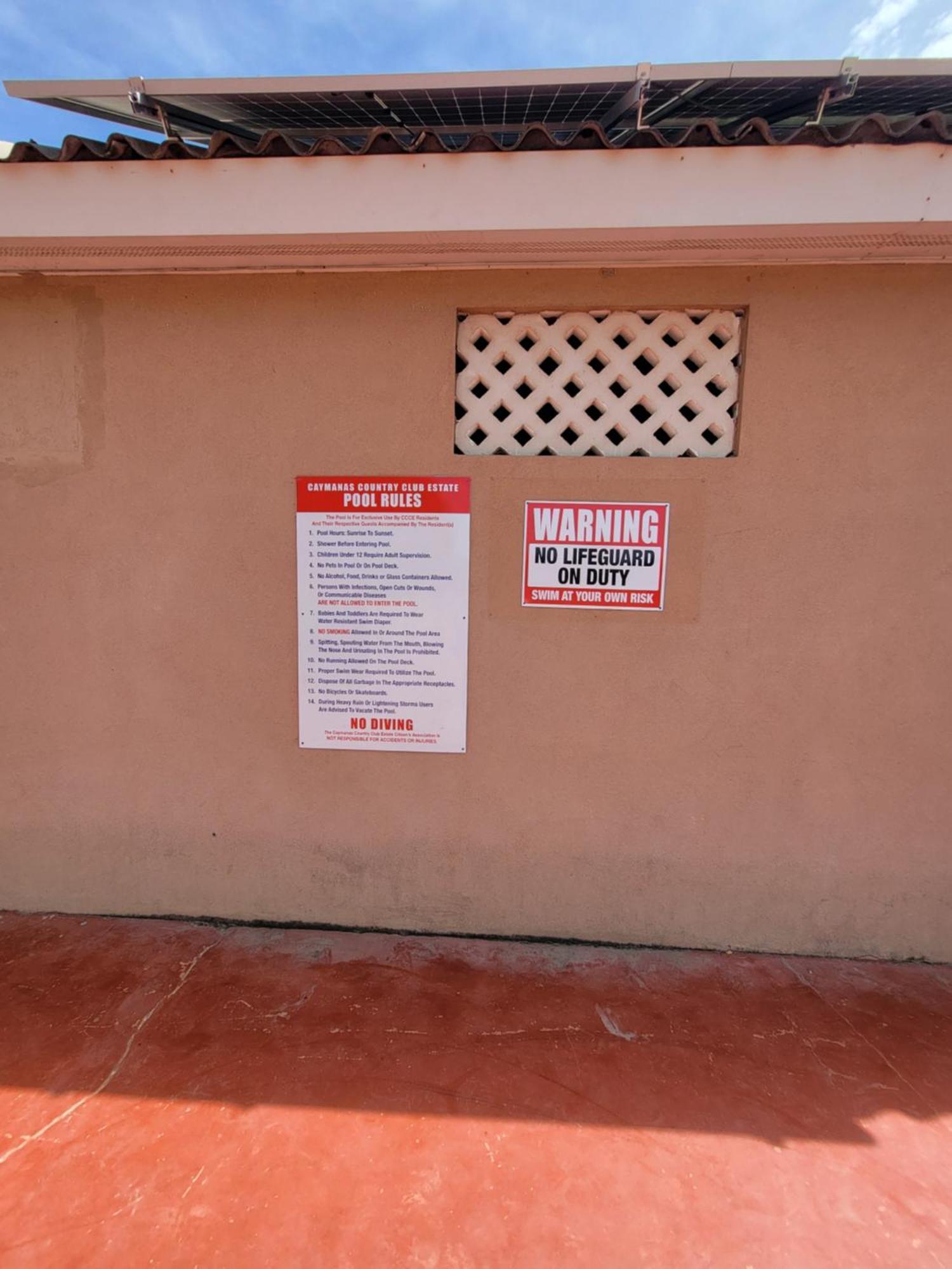 Comfortable Strategic Lodging Quarters Spanish Town Exterior photo